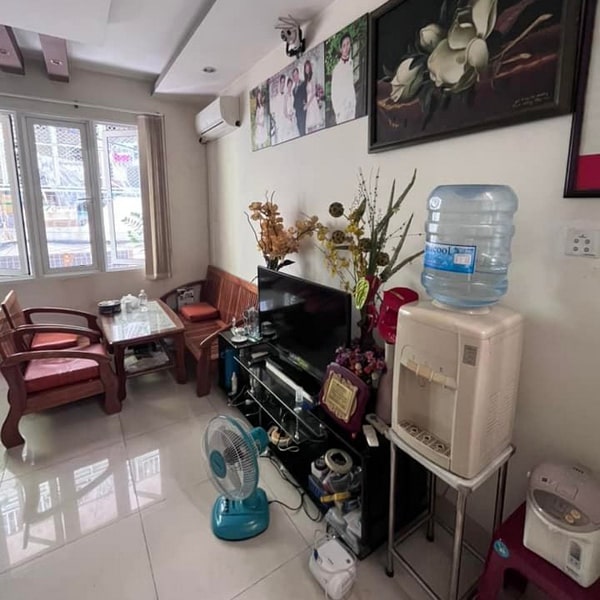 Bán nhà Hồ Thị Kỷ quận 10 | Thiết kế đẹp | Giá chỉ 9.3 tỷ 10 Phong khach nha ho thi ky quan 10