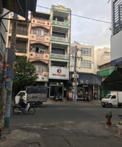 ban-nha-5- tang- mat-tien-gan-Dam-Sen