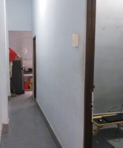 Ban-nha-gan-truong-dai-hoc-ngan-hang-tphcm-hoang-dieu.