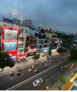 Ban-nha-mat-tien-Khanh-Hoi-gan-cau-Ong-Lanh