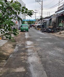 nha-ban-quan-tan-phu-duoi-10-ty