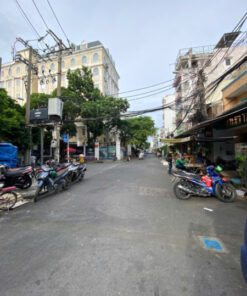 Bán nhà đường Quận Sự Quận 11
