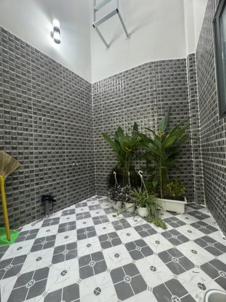 NHÀ MỚI KENG NỞ HẬU - NỘI THẤT CAO CẤP - KHÔNG GIAN THIÊN NHIÊN - XÁCH VALI ĐÓN TẾT - 0612003 8 Bán nhà Hậu Giang quận 6