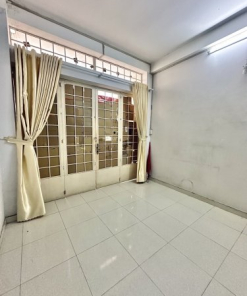 Bán nhà quận 10