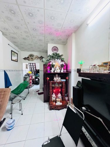 Cách 10m ra mặt tiền Bãi Sậy, nhà lô góc 2 tầng vào ở ngay - shr, hoàn công đủ - BTiên006 2 Bán nhà quận 6