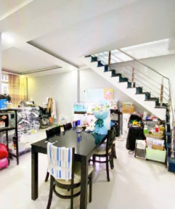 Nhà đất quận 10